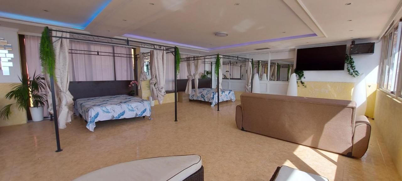 First Line Of The Ocean, 3 Bedrooms & Free Wifi Playa de las Américas Exterior foto